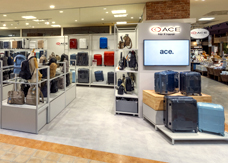 写真：ACE BAGS & LUGGAGE 西武東戸塚S.C.店