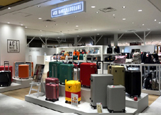 写真:エース バッグス&ラゲージ ODAKYU 湘南 GATE店