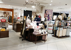 写真:Jewelna Rose福岡パルコ店