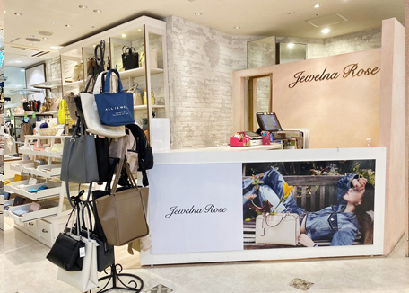 写真:Jewelna Rose新宿ミロード店