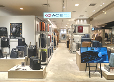 写真：ACE BAGS & LUGGAGE 二子玉川ライズＳＣ店